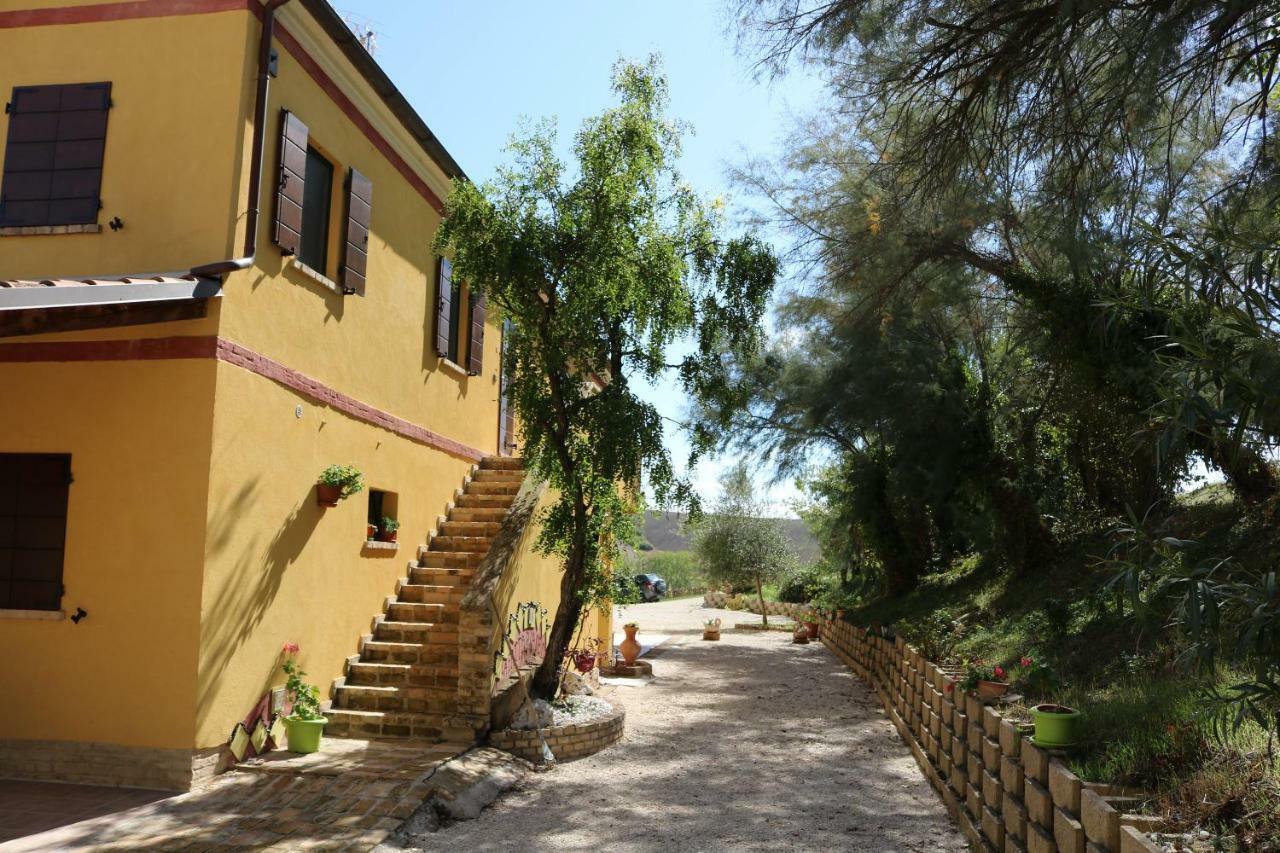 Agriturismo Fattoria Del Colle Iesi Exteriér fotografie