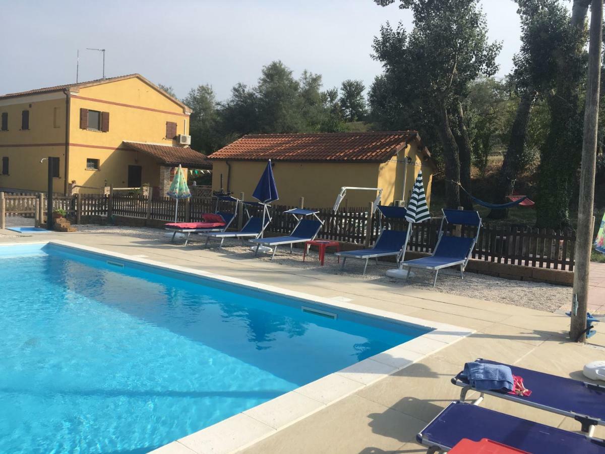 Agriturismo Fattoria Del Colle Iesi Exteriér fotografie
